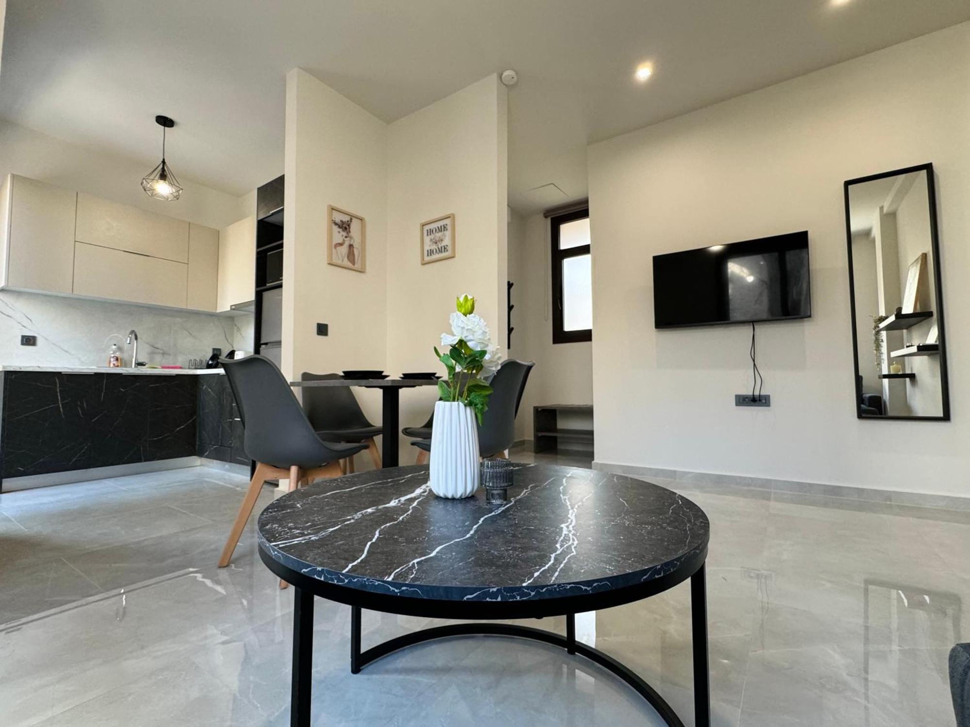 Spacious Apartment Near Monastiraki By Kozy Koala Athén Kültér fotó