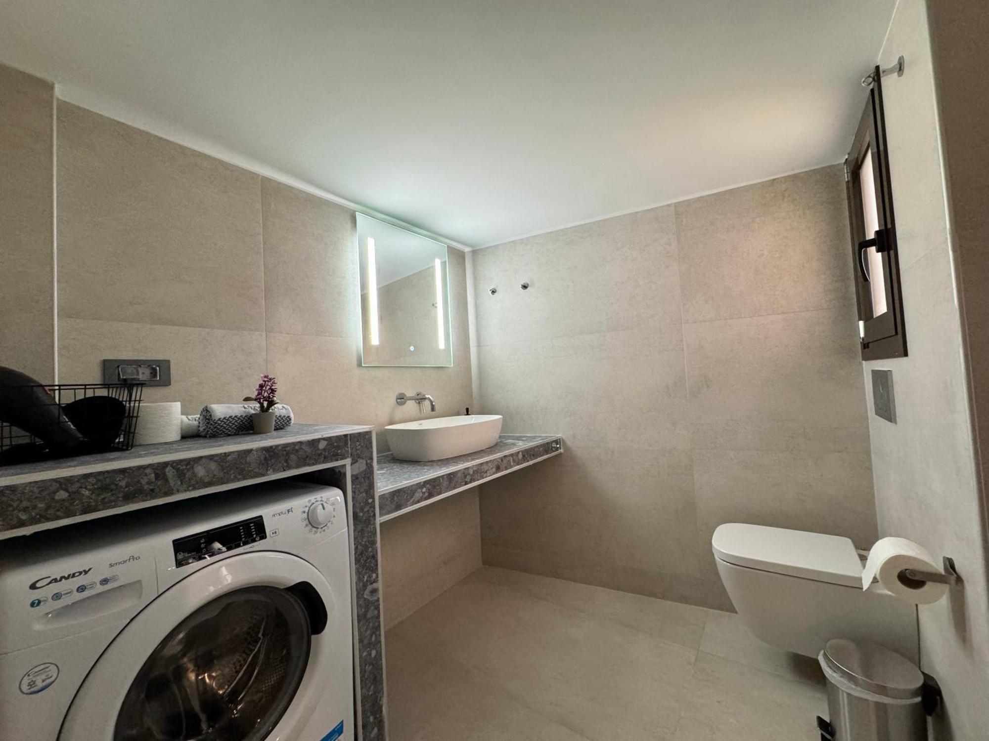 Spacious Apartment Near Monastiraki By Kozy Koala Athén Kültér fotó