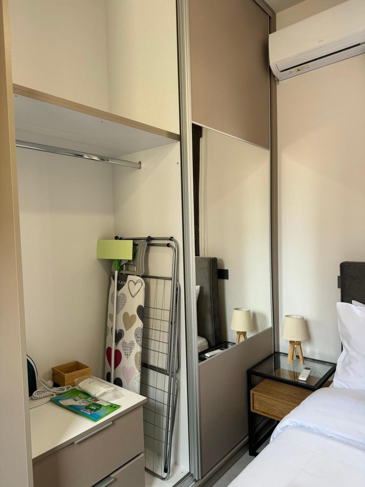 Spacious Apartment Near Monastiraki By Kozy Koala Athén Kültér fotó